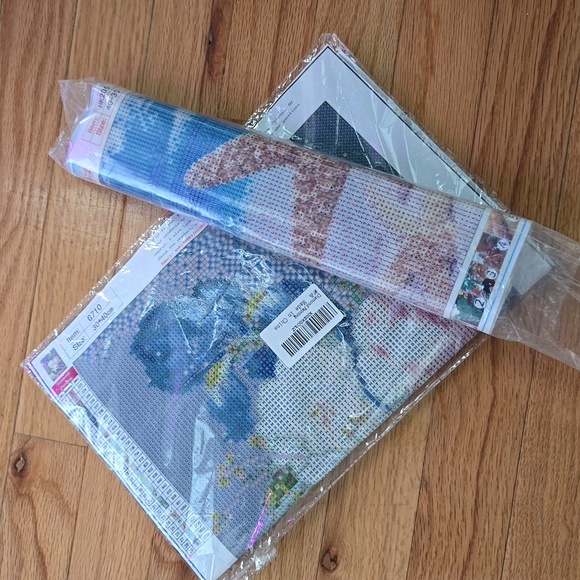 Bundle of 2 diamond painting kits. Brand new, unopened - Picture 1 of 4